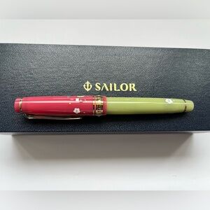 NIP Sailor Pro Gear Slim Fountain Pen Princess Raden Uguisu Medium Nib Floral